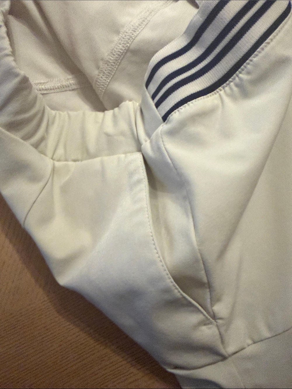 Vineyard Vines White Mini Skirt with Navy Stripe Waistband - Picture 5 of 5